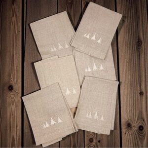 KILA SIKU for LIBECO Christmas Tree Embroidered Belgian Linen Table Linens (6)